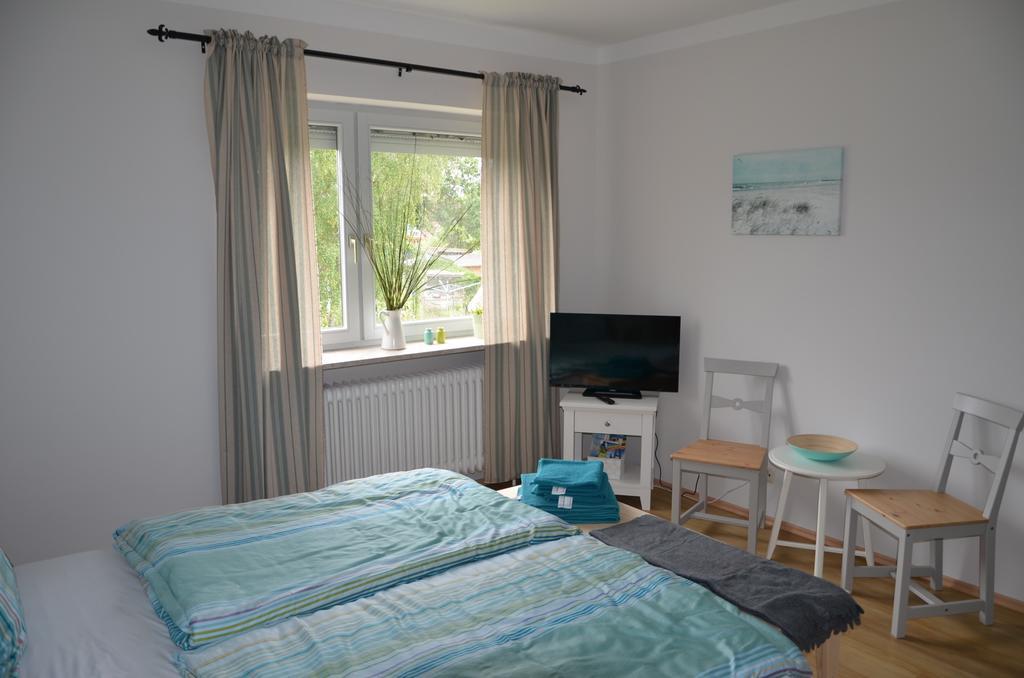 Hotel&Ferienunterkünfte Hus Seeblick Fehmarn Zimmer foto